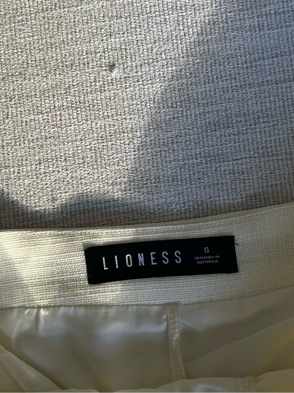 Lioness Mini Skirt with Cream Pleated Ruffles - Picture 4 of 4